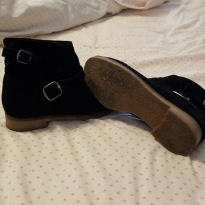 Lucky brand black suede booties.  Size 5 5 EUC